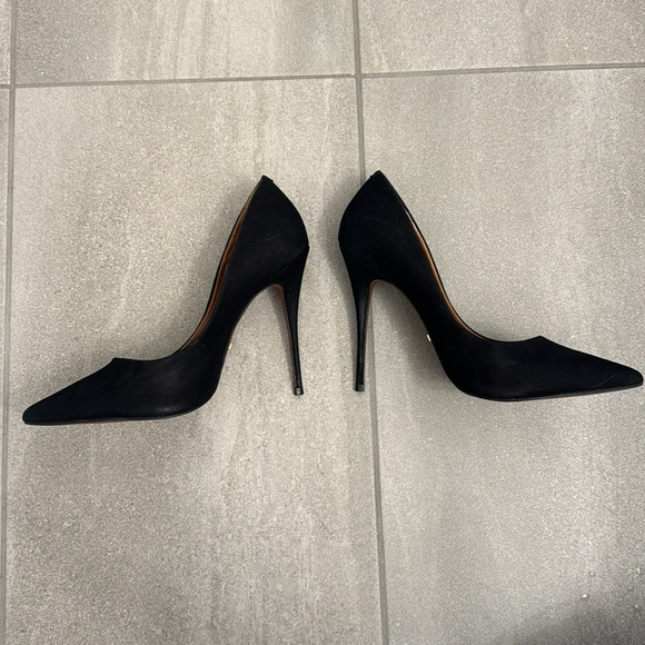 L’INTERVALLE Suede Pumps - Picture 4 of 6